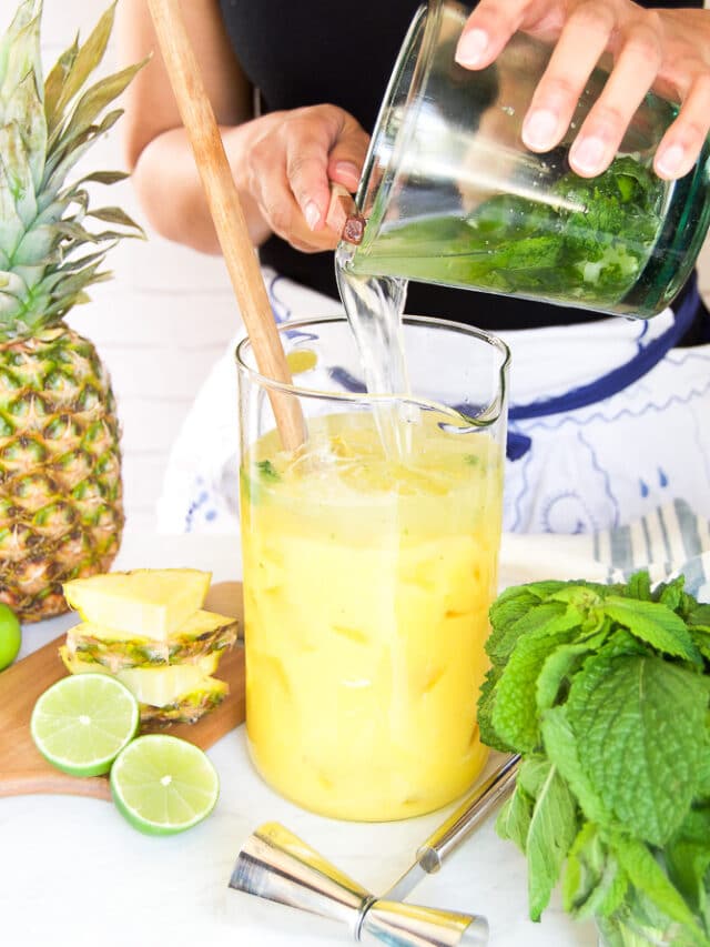 Tropical Vibe Pineapple Rum Punch: Summer Celebration!