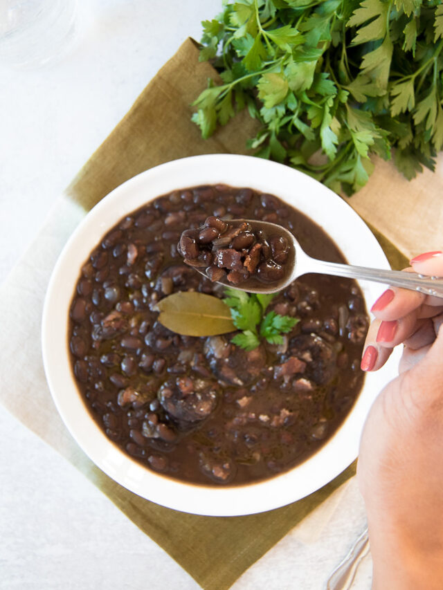 Brazilian Black Beans: A Delicious Slow Cooker Recipe - Brazilian ...