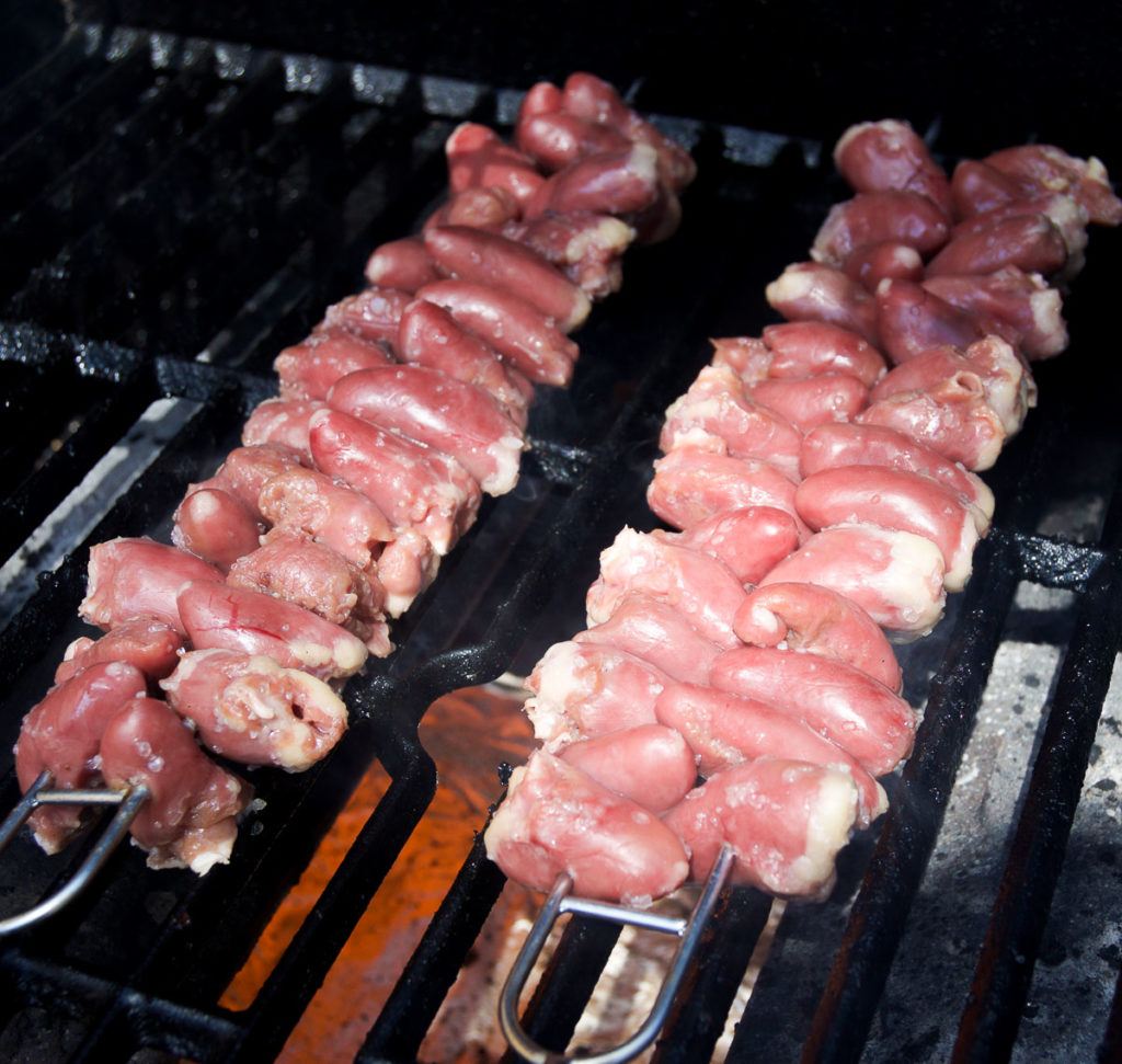 Grilled chicken hearts recipe step by step - grilling. 