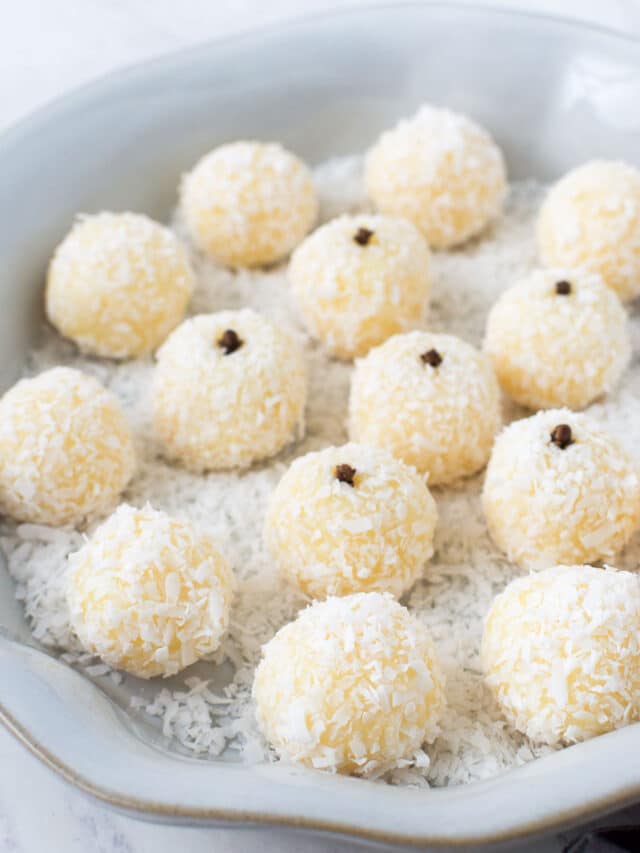 Easy Beijinho de Coco: Sweet Brazilian Coconut Balls for Any Occasion ...