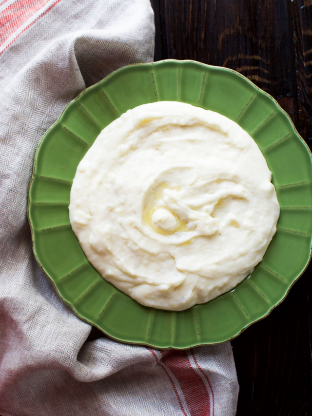 Easter Perfection: Creamy Yuca Puree, an Easy Brazilian Recipe!